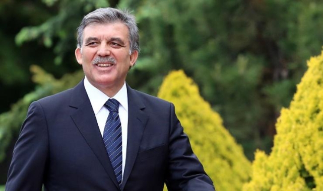 Abdullah Gül sahneye çıktı